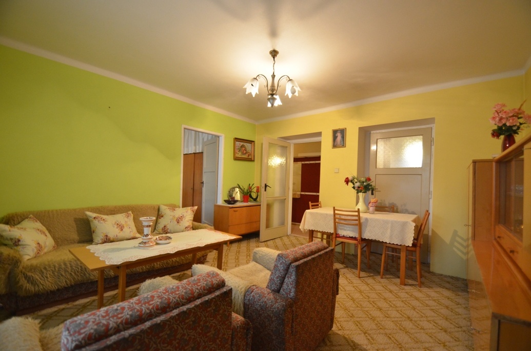 NA PRENÁJOM 3 IZBOVÝ BYT KÚSOK OD NÁMESTIA V ZH - 2