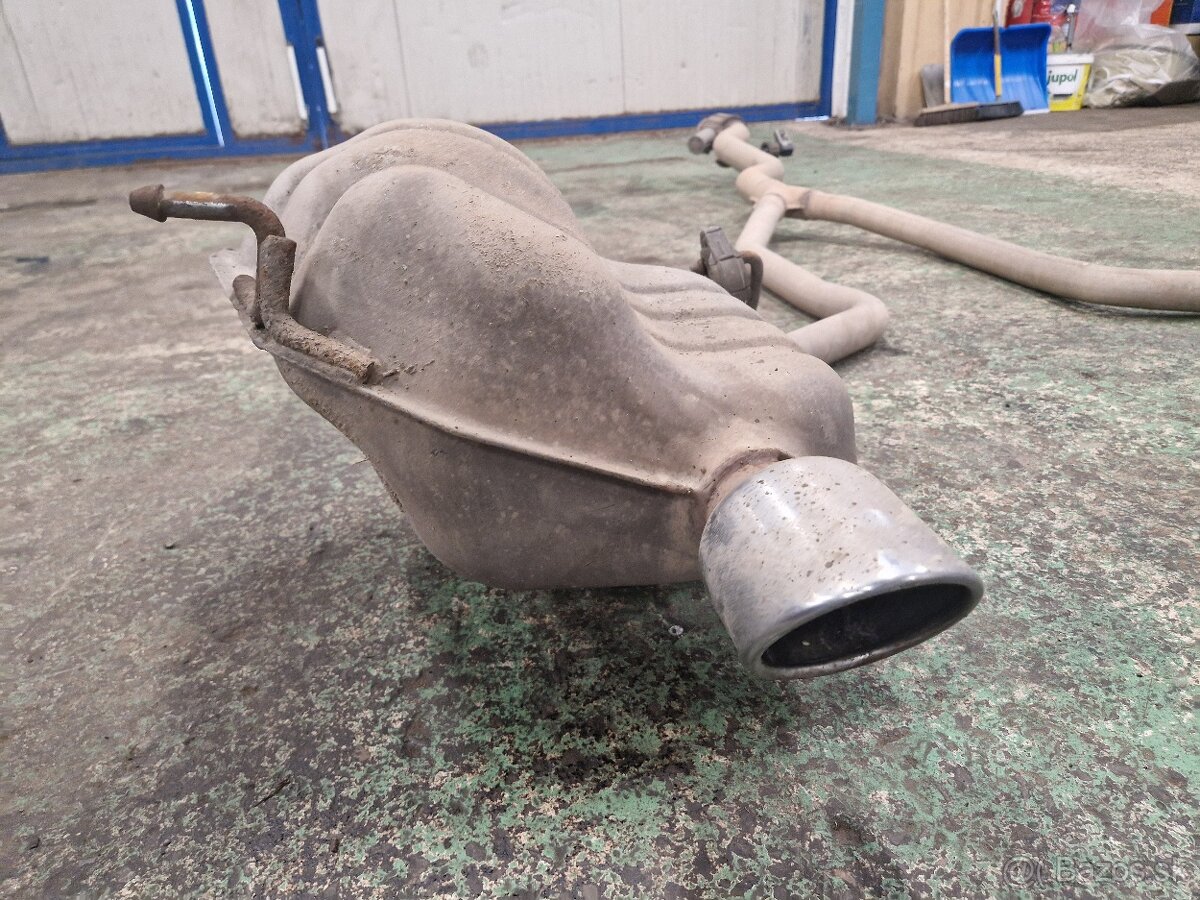 Výfuk Jeep Grand Cherokee WK2 3.0 CRD - 2