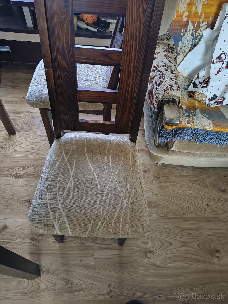 Stôl + 4 stolicky - 2