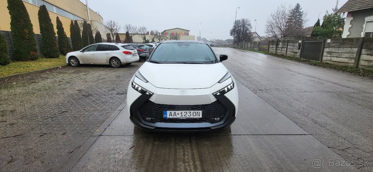 Toyota C-HR 2.0-l-VVT-i Hybrid - plug-in - 2