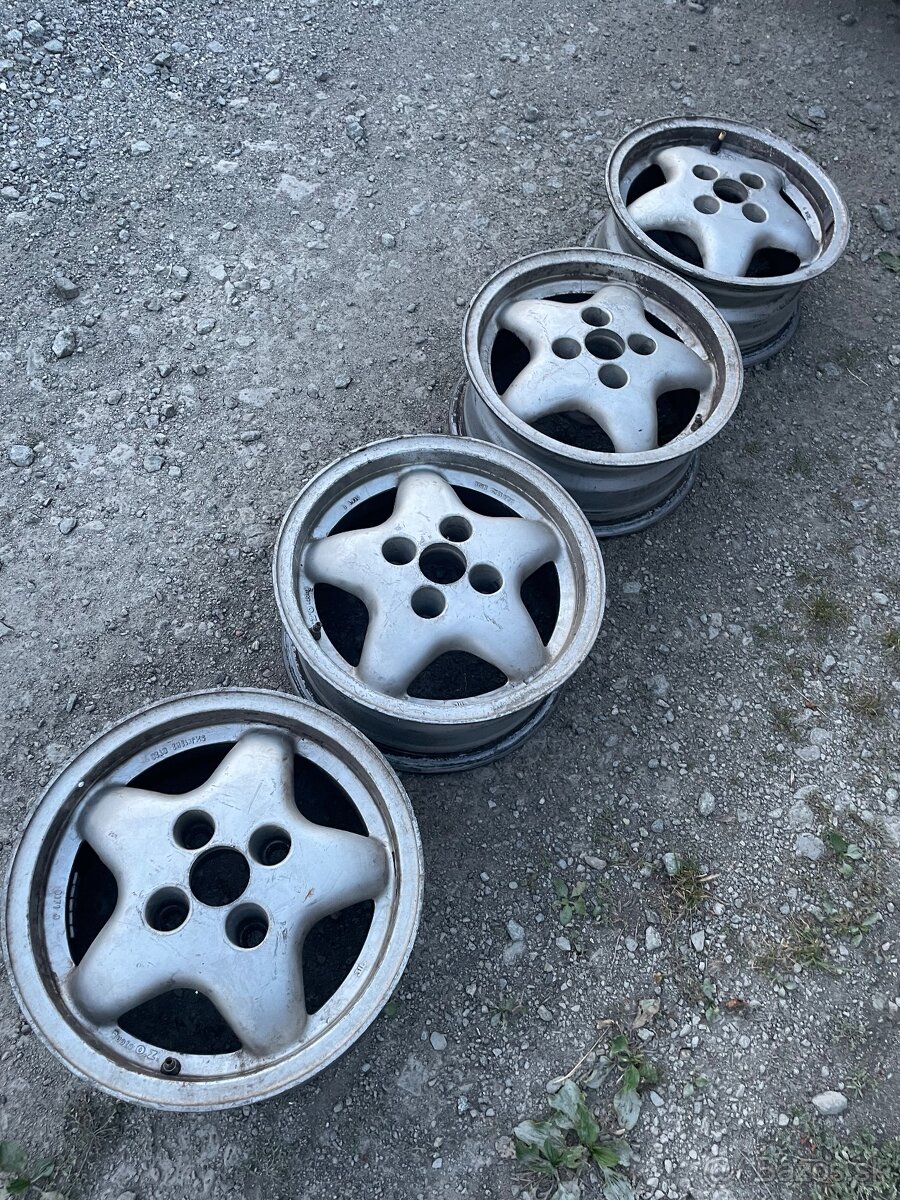 Elektrony r13 4x108 - 2