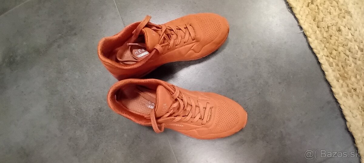 Botasky skechers s poštou - 2