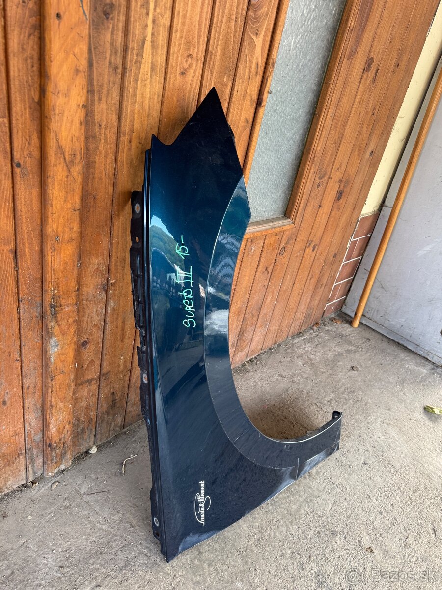 Škoda Superb III 3 2015- pravý blatník - 2