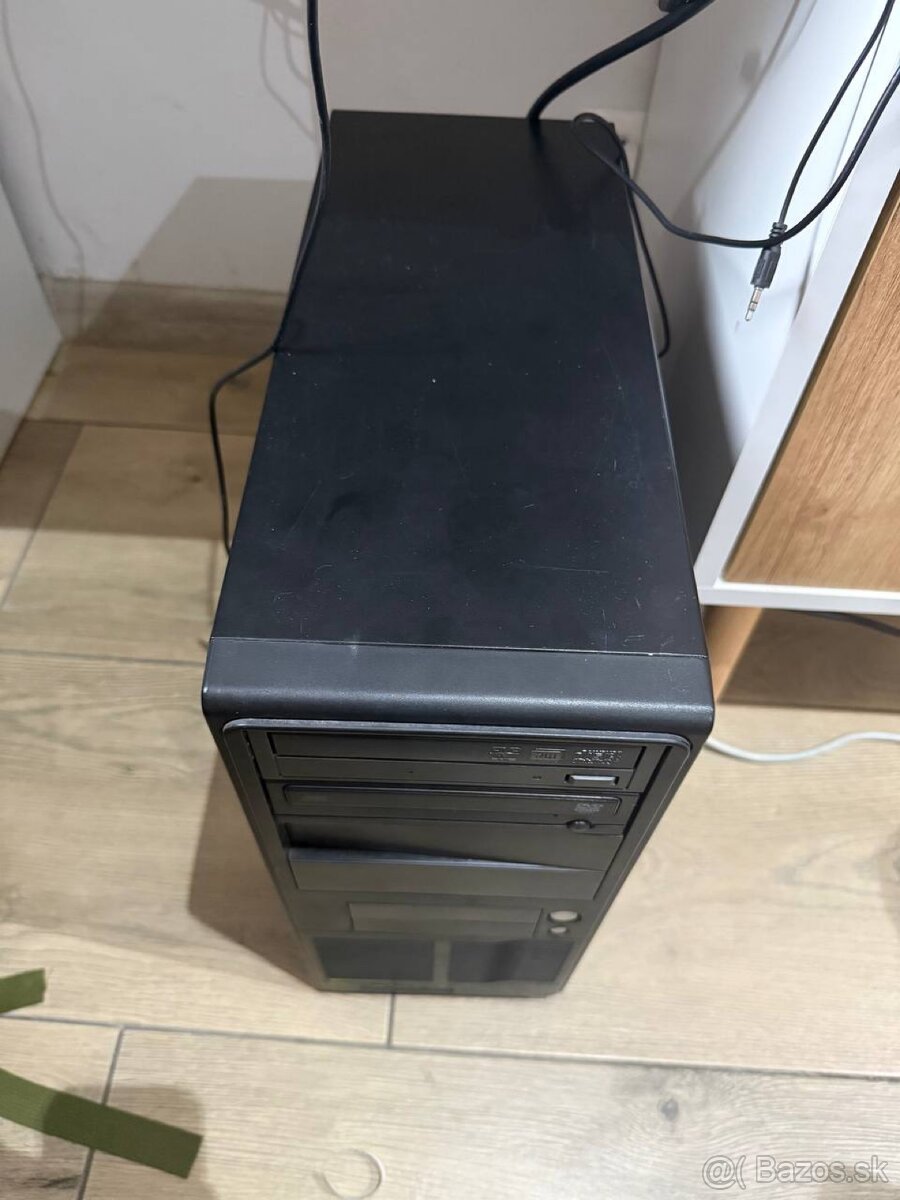 PC, predávam hneď ako komplet - 2
