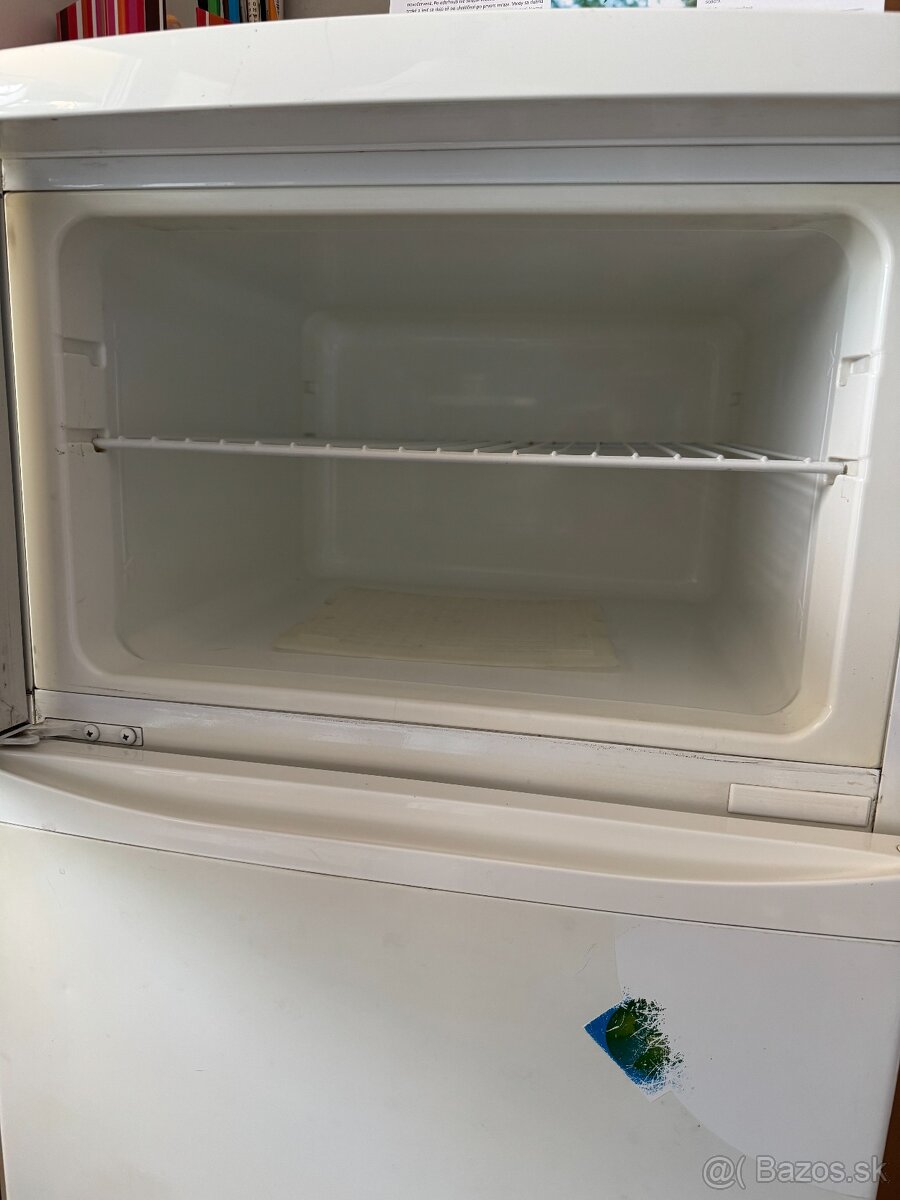 CHladnička s mrezničkou - 2