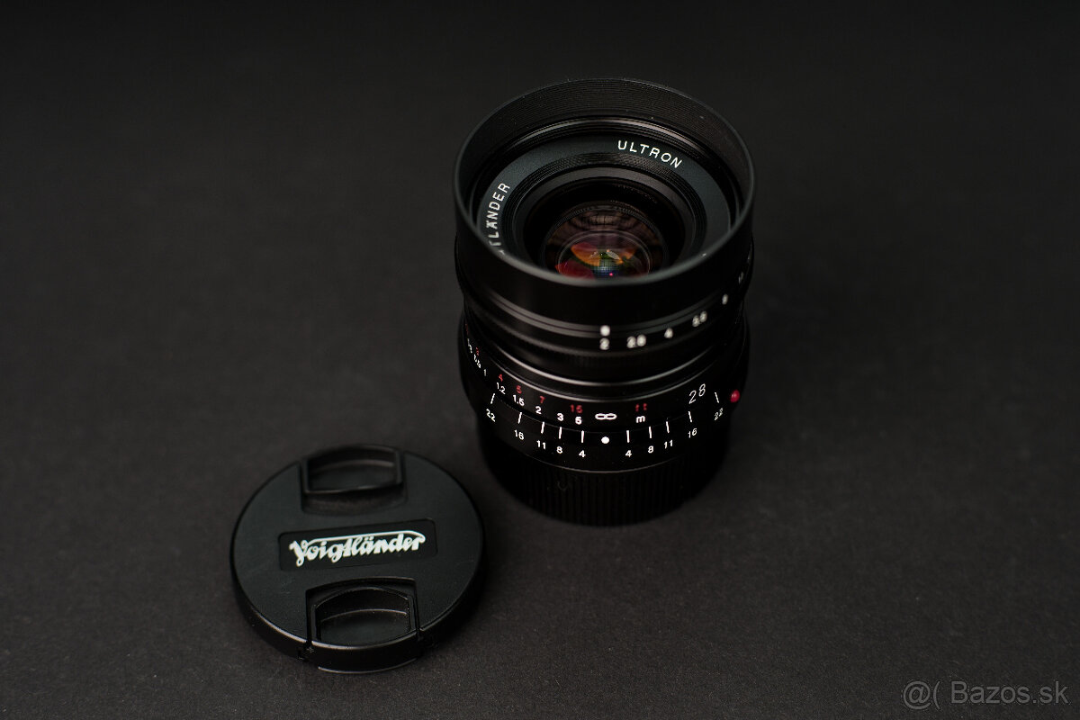 Voigtländer Ultron 2/28. Leica LM. - 2
