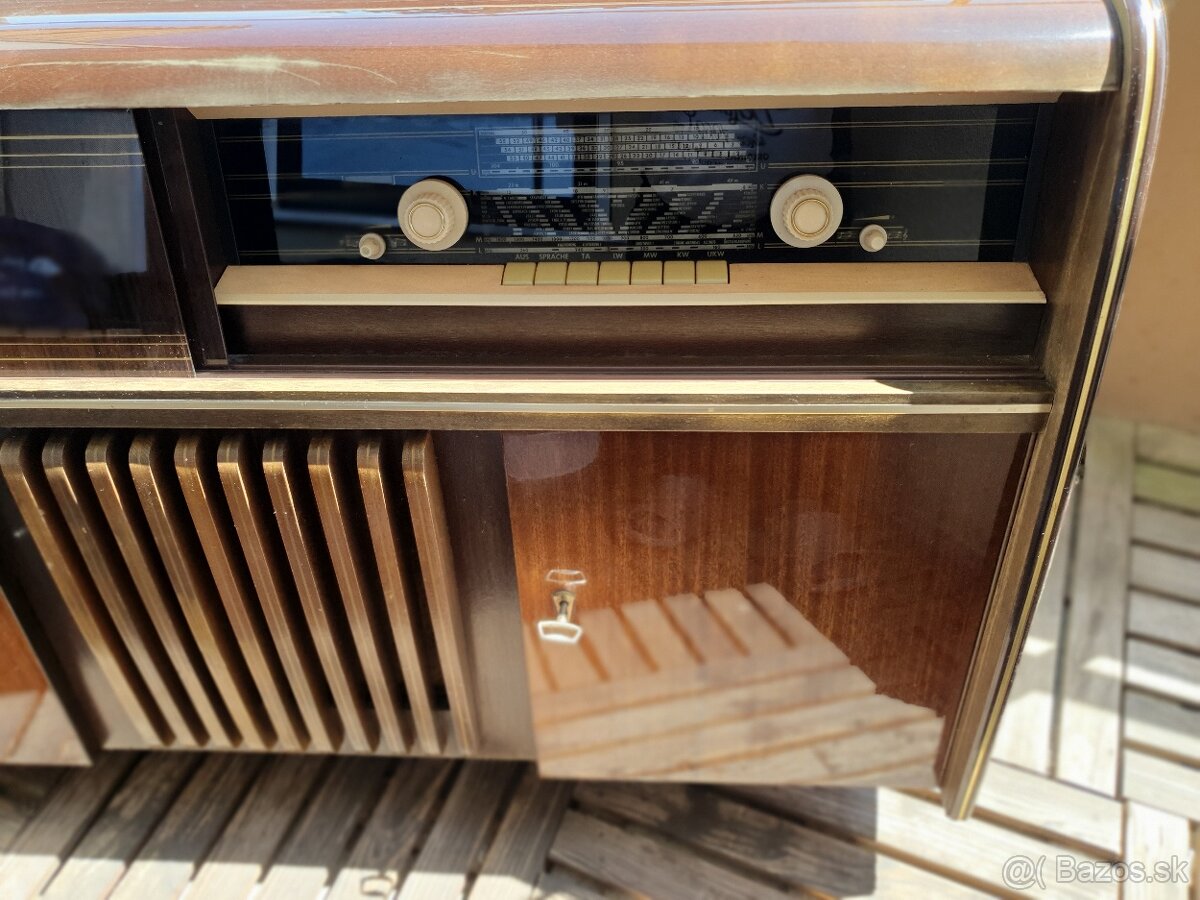 Predám Philips Konzerttruhe KT 46 - 2