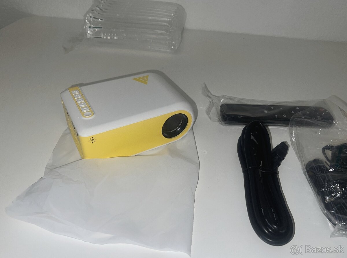 #L0177 Mini LED projektor Enjoy Time VF210 - 2