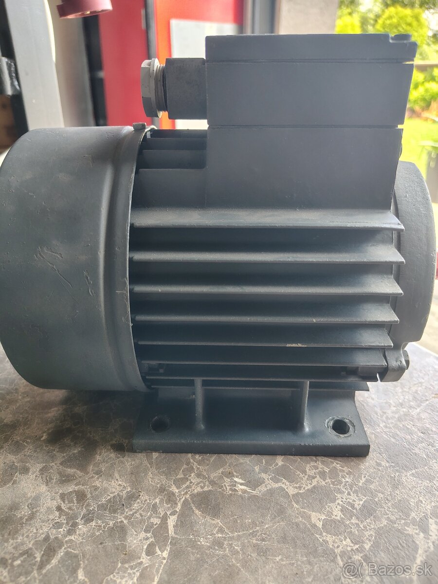Elektromotor 460 ot./min - 2