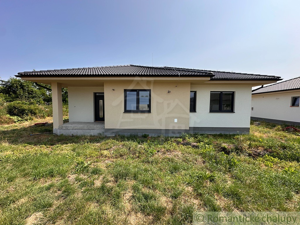 NOVOSTAVBA V NESVADOCH – HOLODOM S MOŽNOSŤOU DOKONČENIA NA - 2