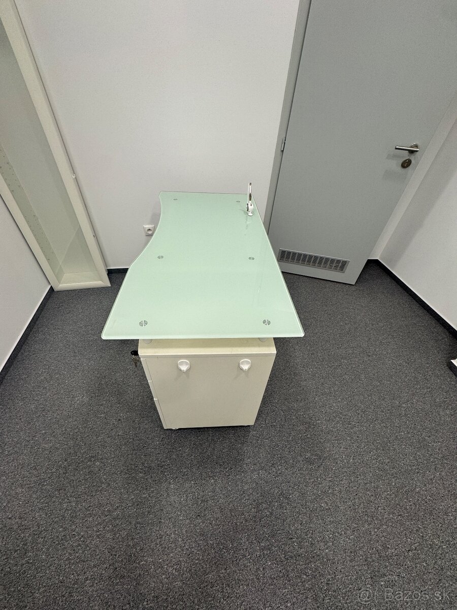 Písací stôl (kancelársky) - 2