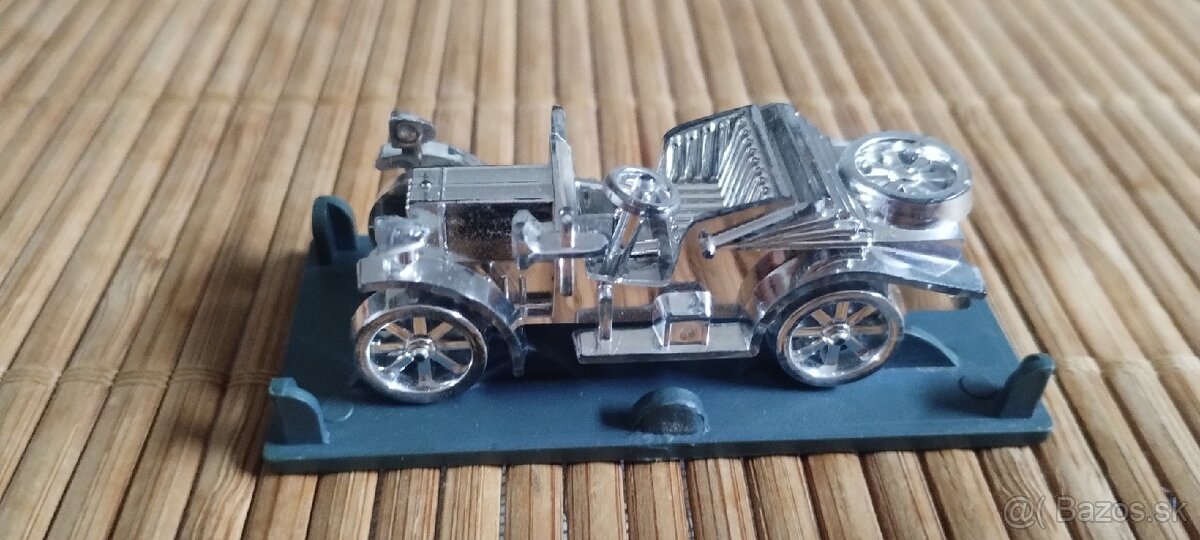 Starodávne autíčko - 2