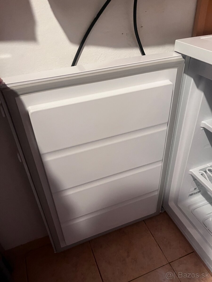 Mraznička Gorenje 85L - 2