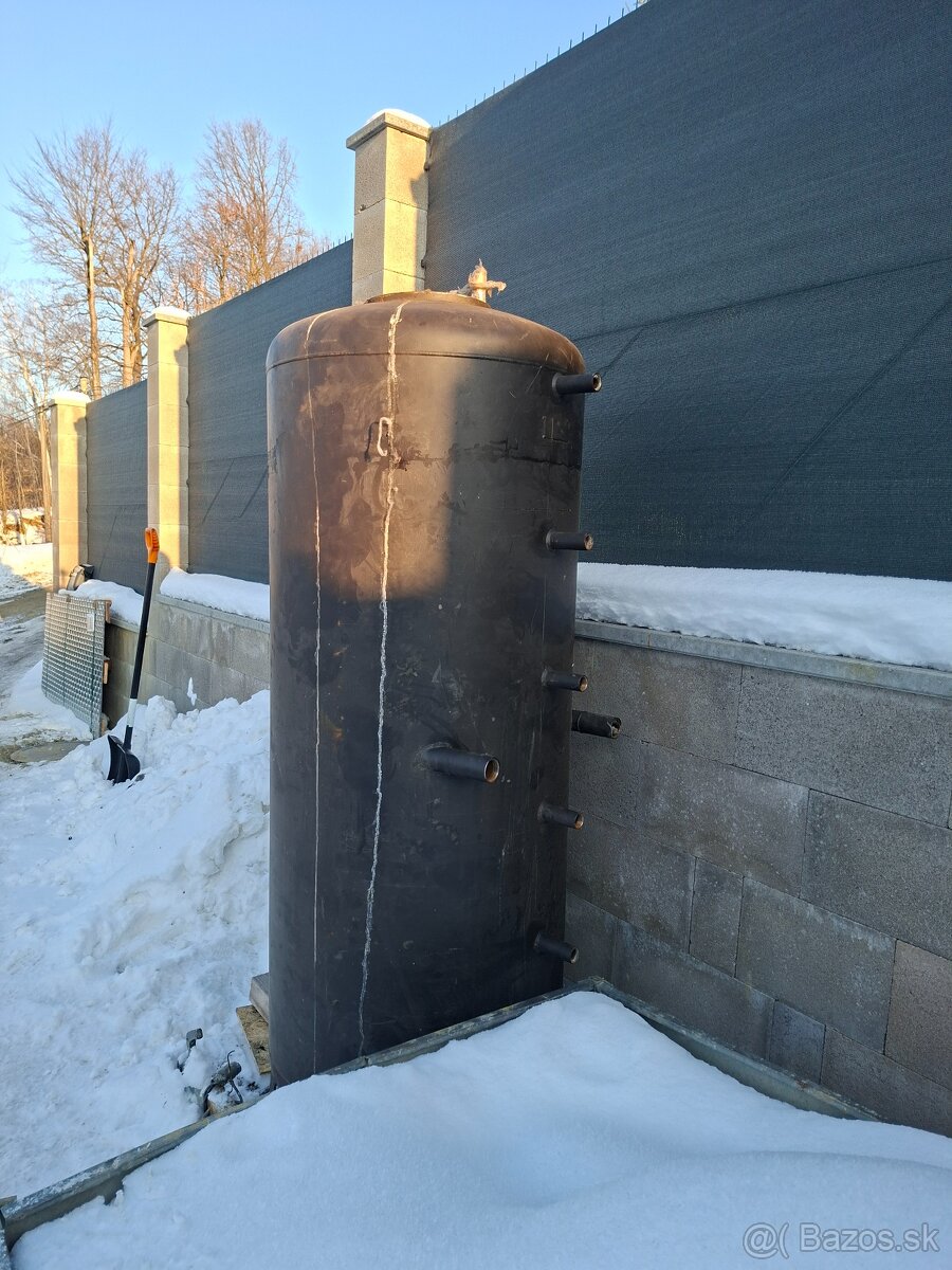 Predám akumulačnu nádrž Drazice 1000l - 2
