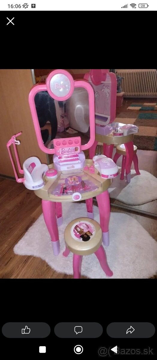 Kozmetický stolik - 2