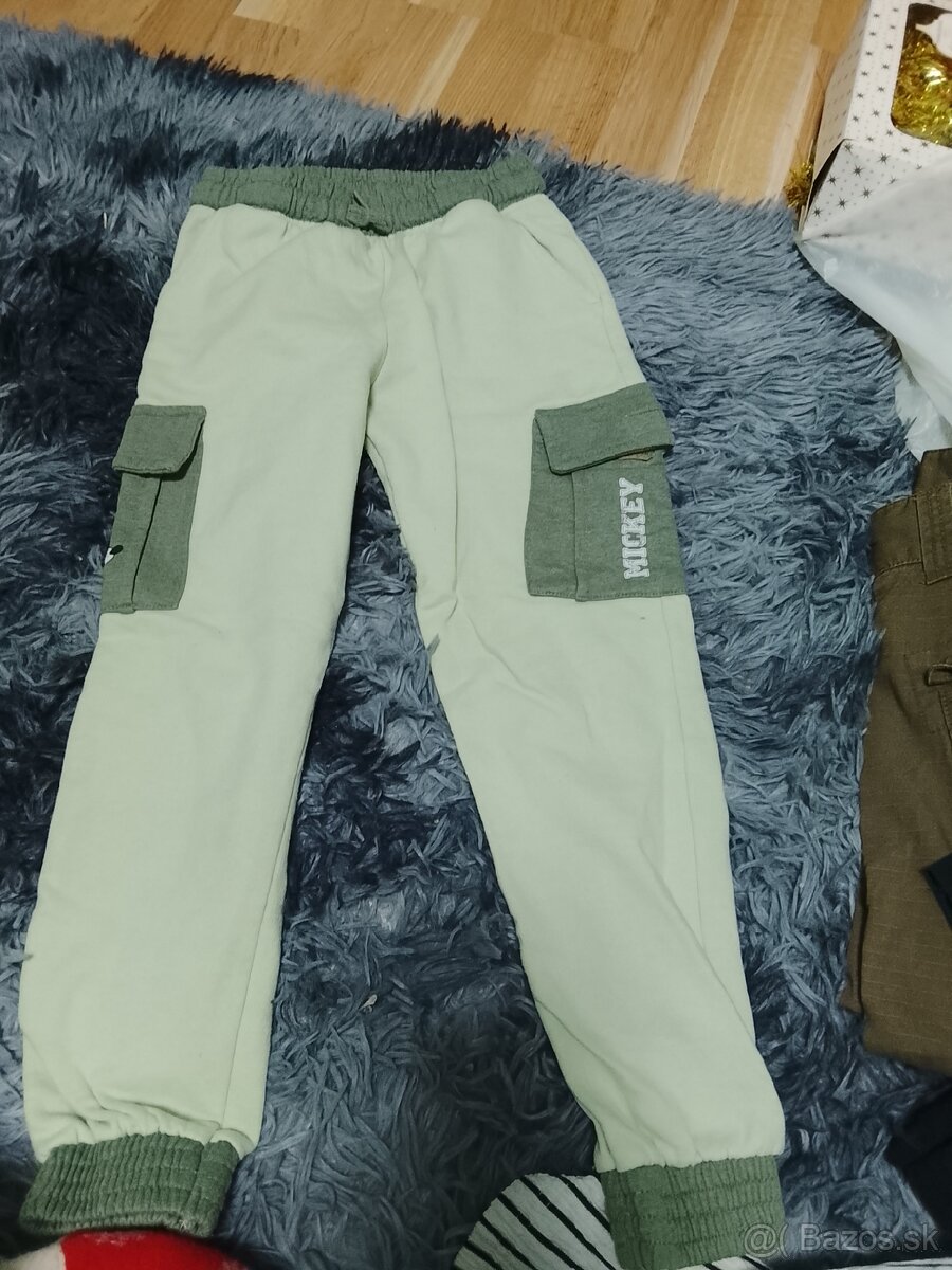 Predám tepláky Mickey Minnie - 2