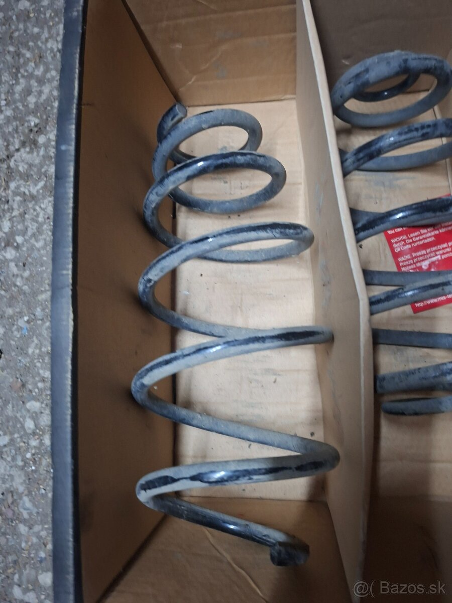 Opel insignia a pruziny - 2