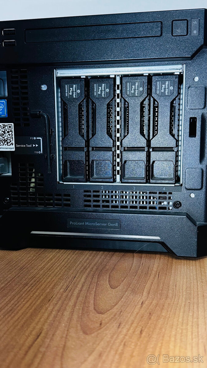 HP ProLiant Microserver Gen 8 (XEON, 16GB RAM, 1 TB HDD) - 2
