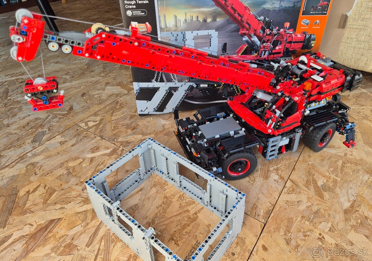 Lego Technic 42082 žeriav - 2