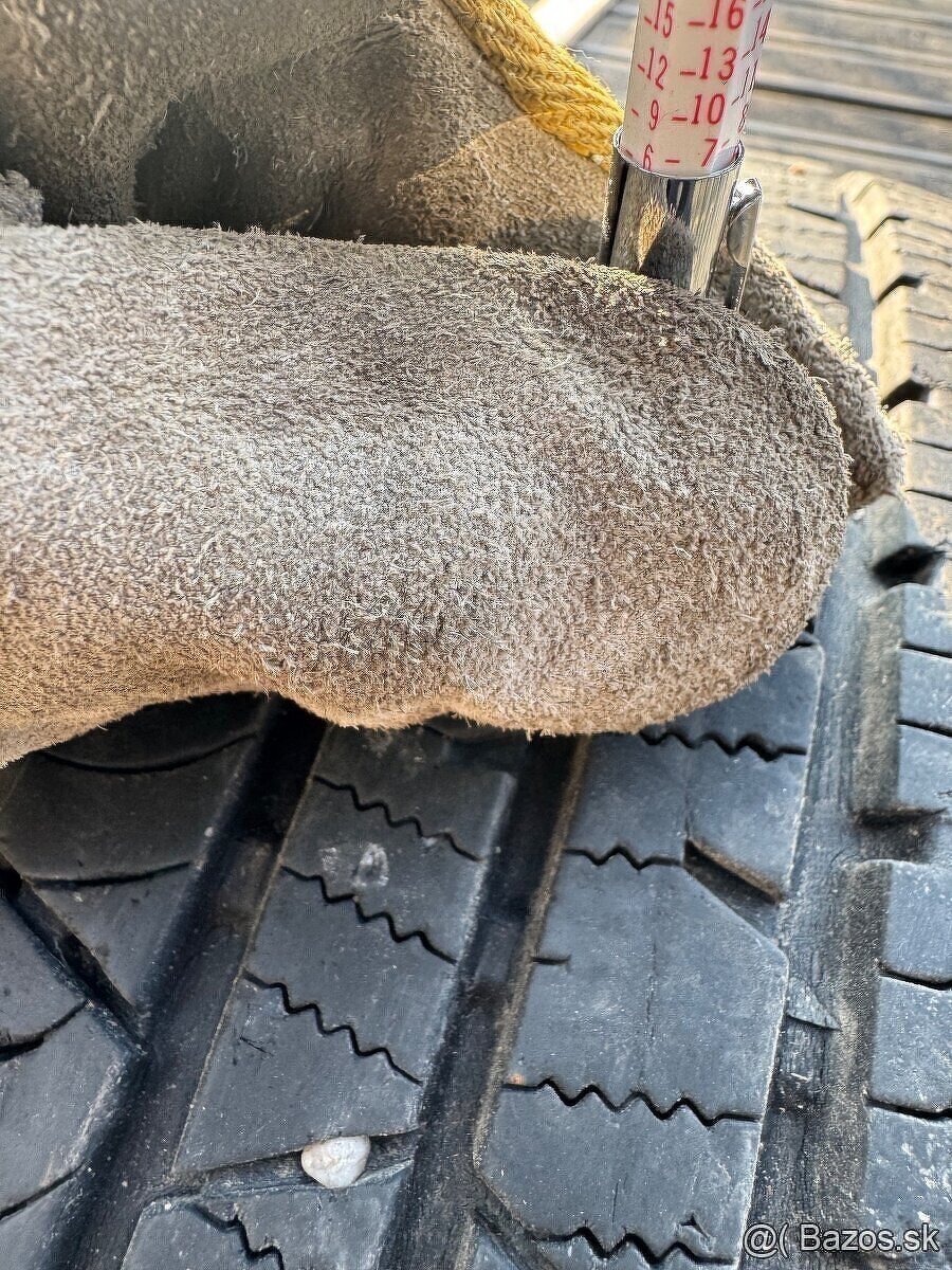 215/65 R16 continental crosscontact - 2