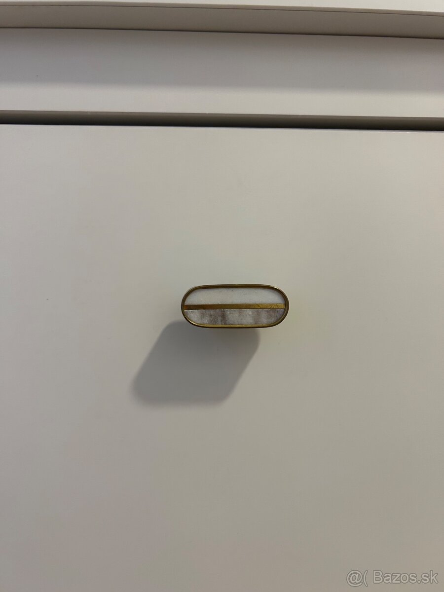 Ikea Hemnes botník - 2