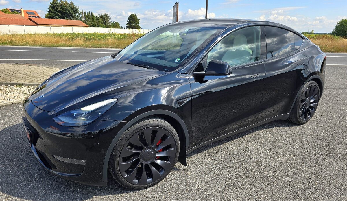✅️Tesla Model Y Performance 534k,SoH 94%,Biely Interiér✅️ - 2