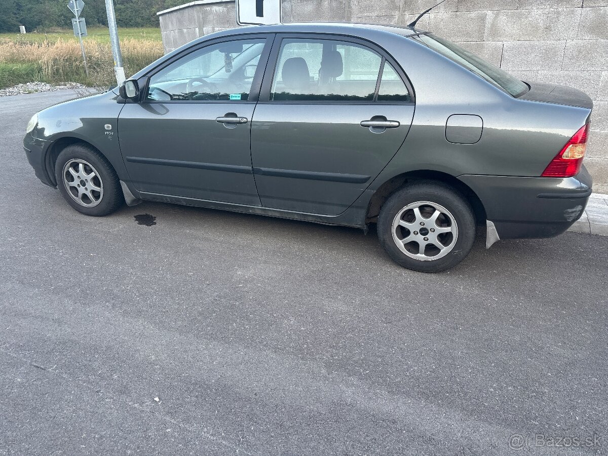Toyota Corolla - 2