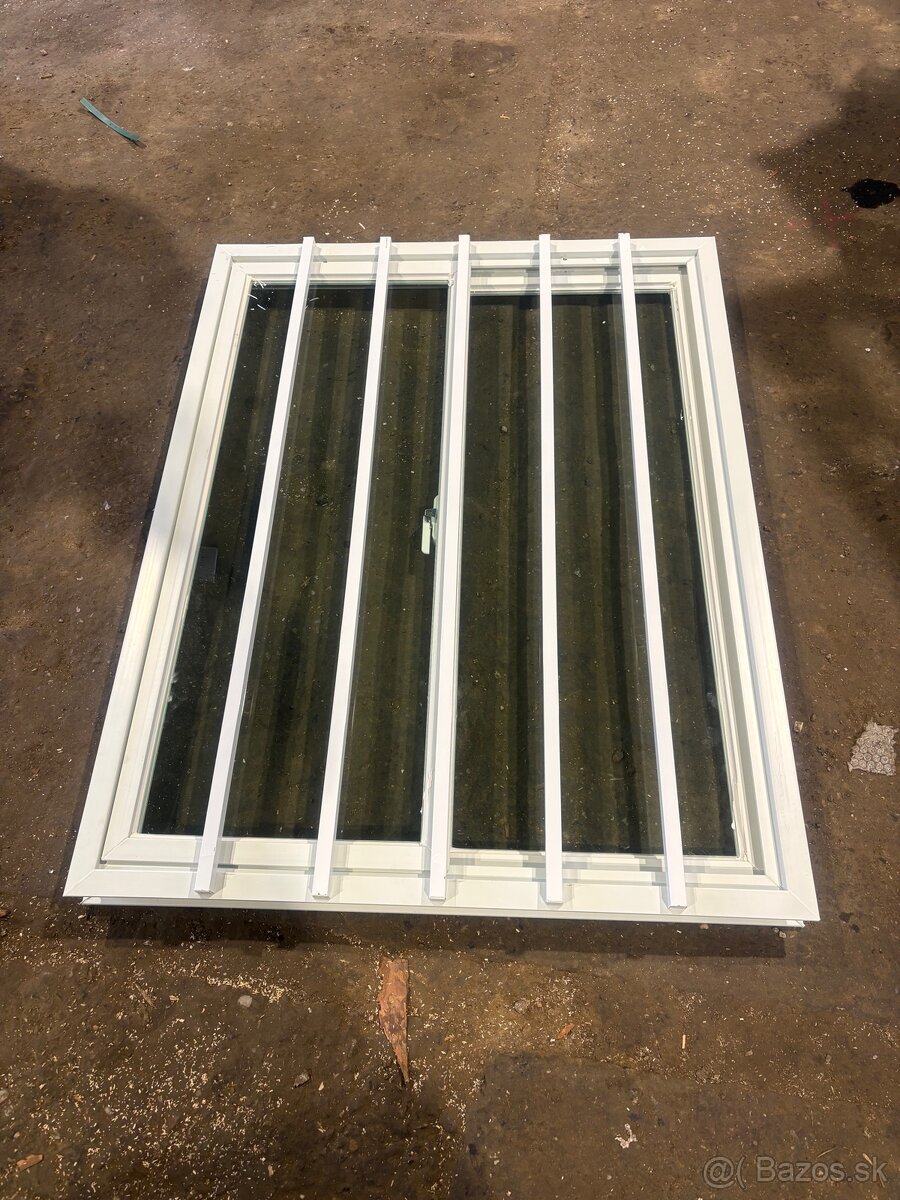 Predám plastové omrežované okná. (Polykarbonát) - 2