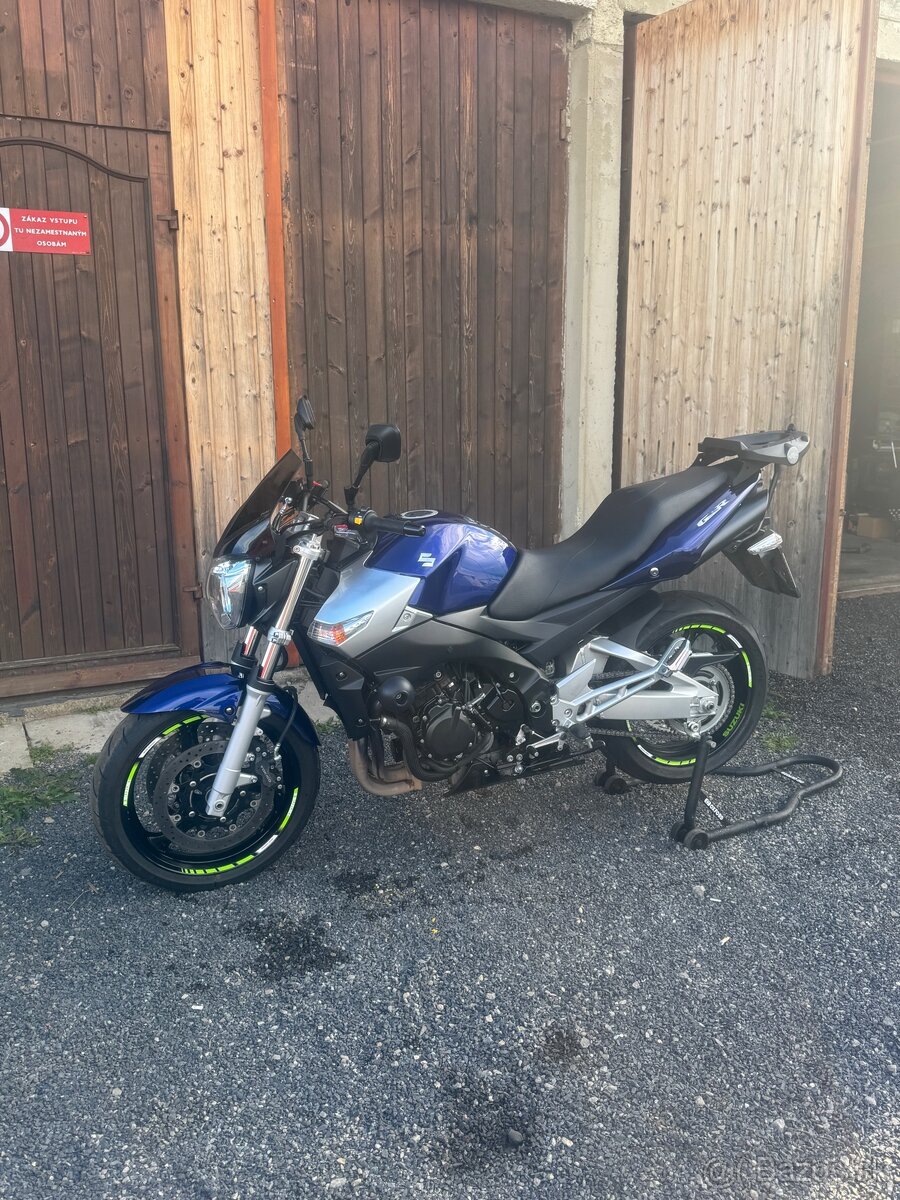 Suzuki Gsr 600 - 2