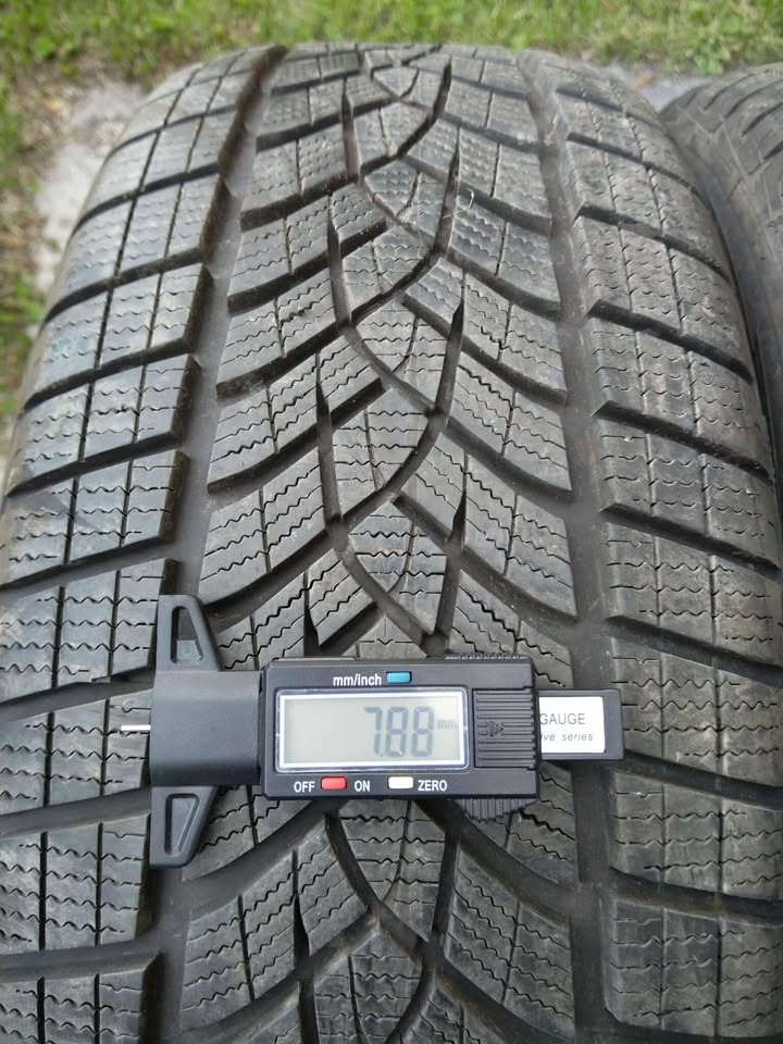 225/50 R 19 zimné GOOD/YEAR + alu AUDI RSQ3. - 2