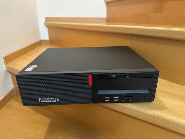 PC Lenovo ThinkCentre M710s - bez RAM, s SSD, s HDD - 2