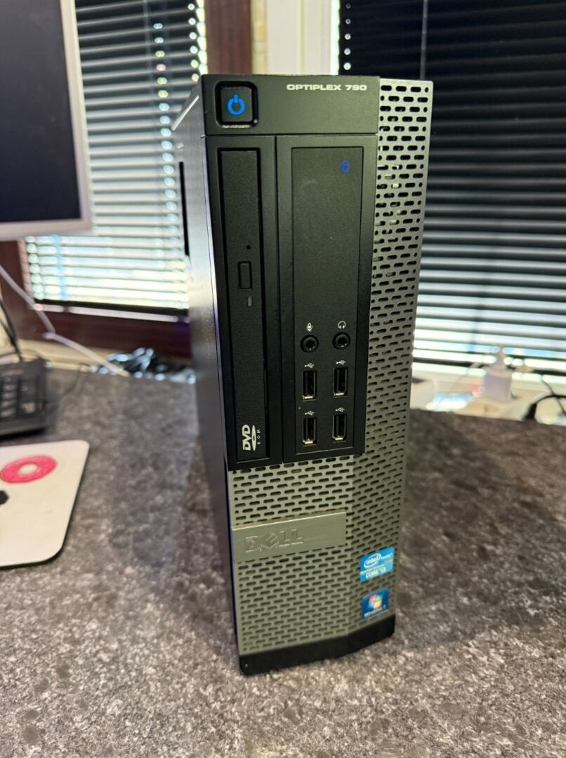 Počítač Dell OptiPlex 790 – i3-2120 / LINUX MX / 4GB / 250HD - 2