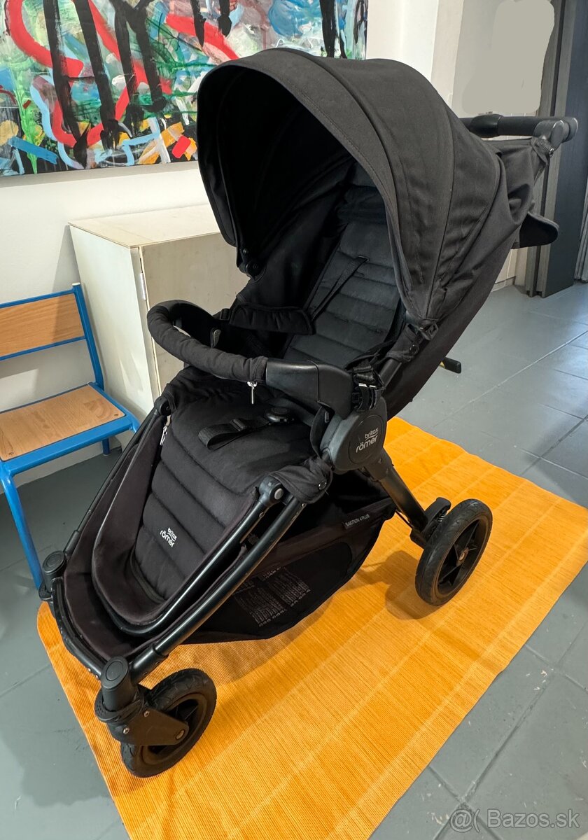Kočík Britax B-Motion 4 PLUS :) Farba čierna. V dobrom stave - 2