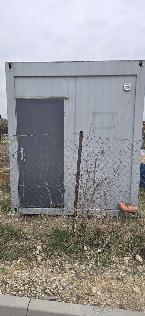 Obytný kontajner 6x2.5 m - 2