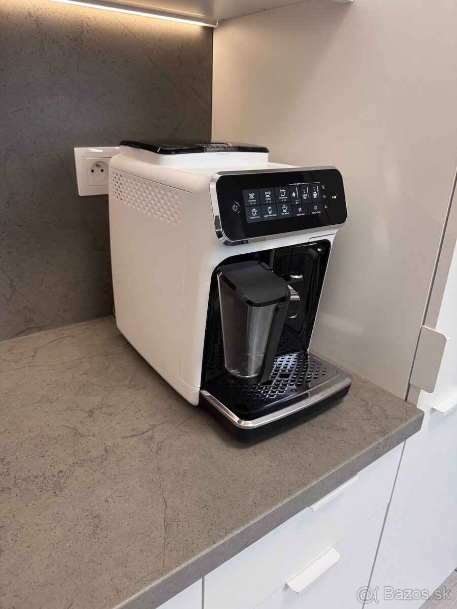 Philips LatteGo 3200 – biely - 2