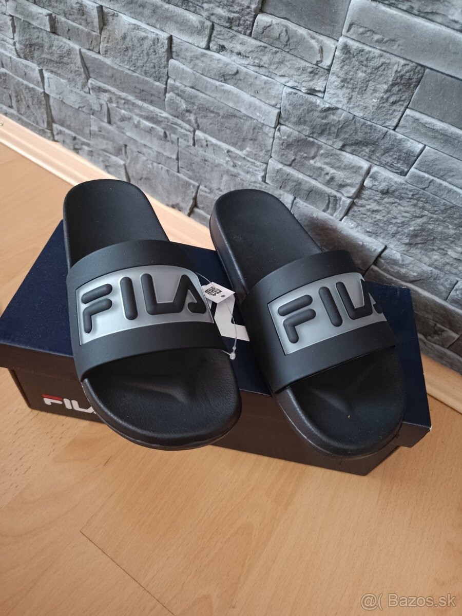 Nenosené dámske šľapky Fila c.39 - 2