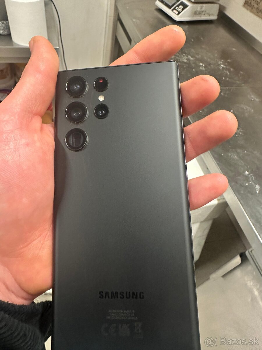 Predam Samsung galaxy S22 Ultra 12/256GB TOP STAV - 2