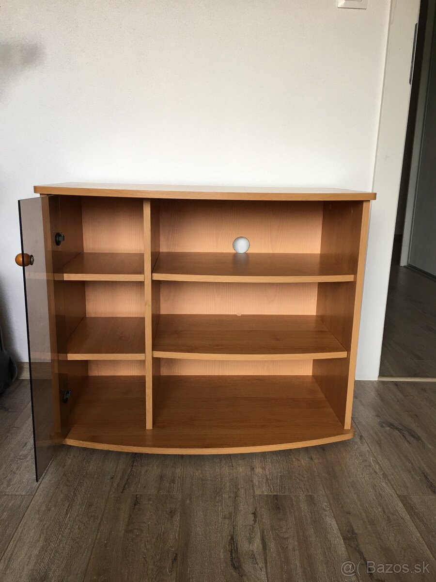 Skrinka pod TV - 2