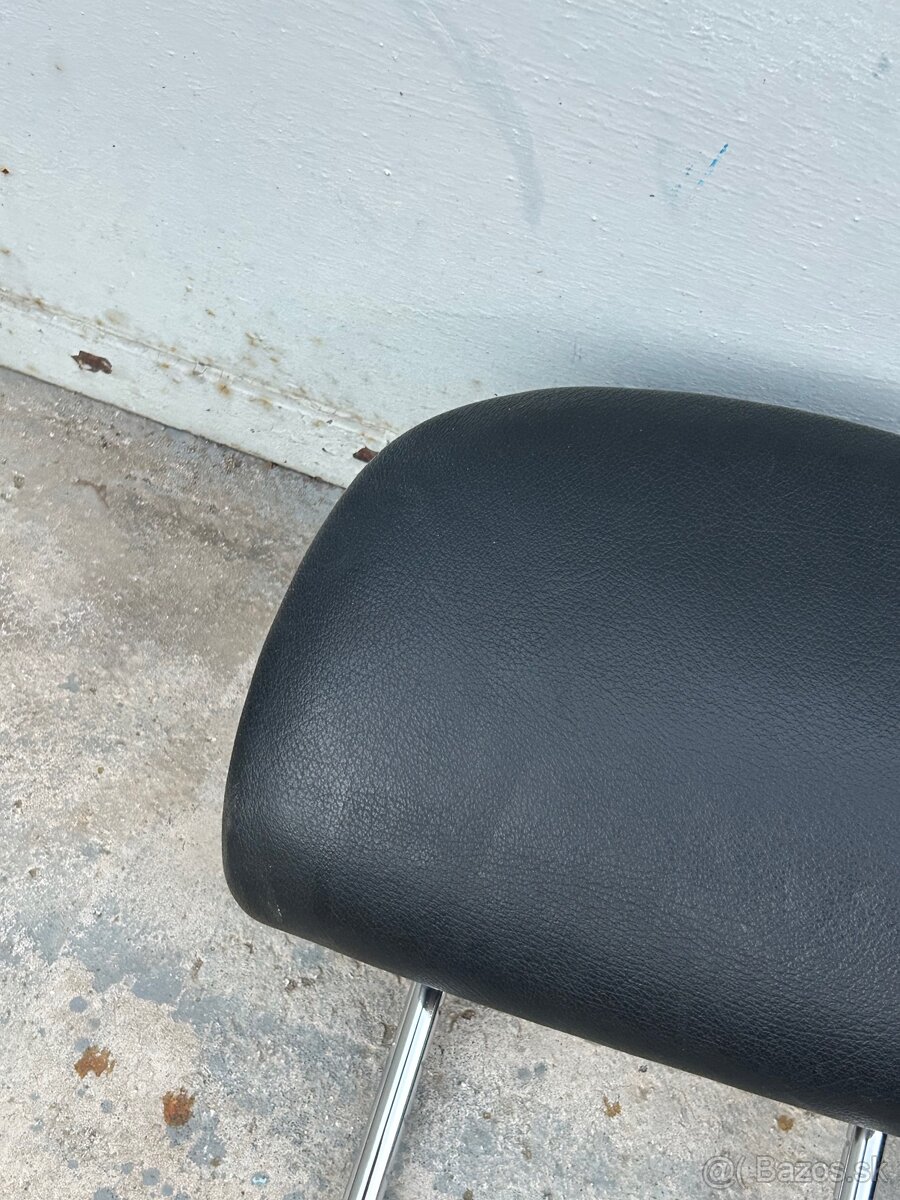 BMW E46 opierky hlavy - 2