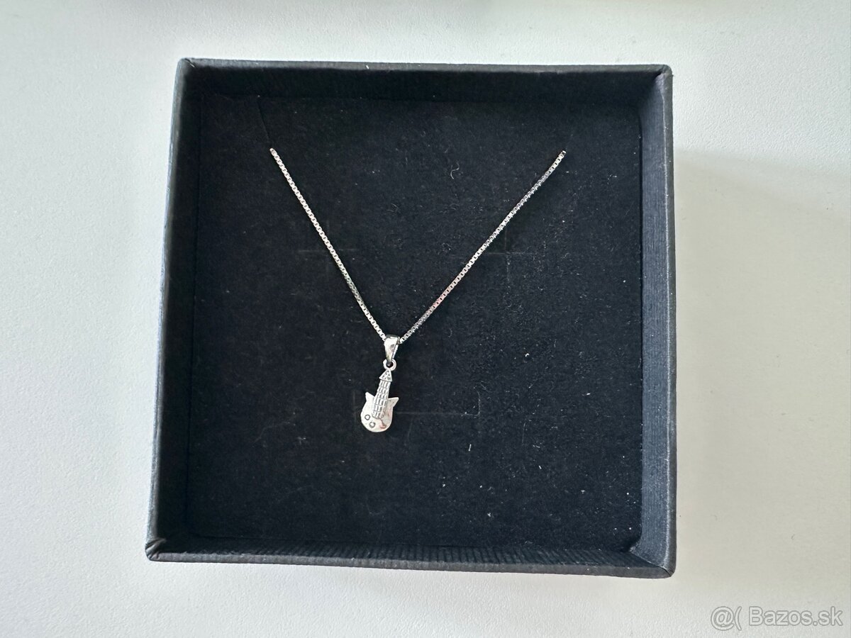 Predám strieborný prívesok (gitara) - 2