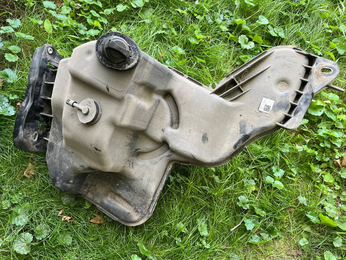 Nádrž na AdBlue - 2