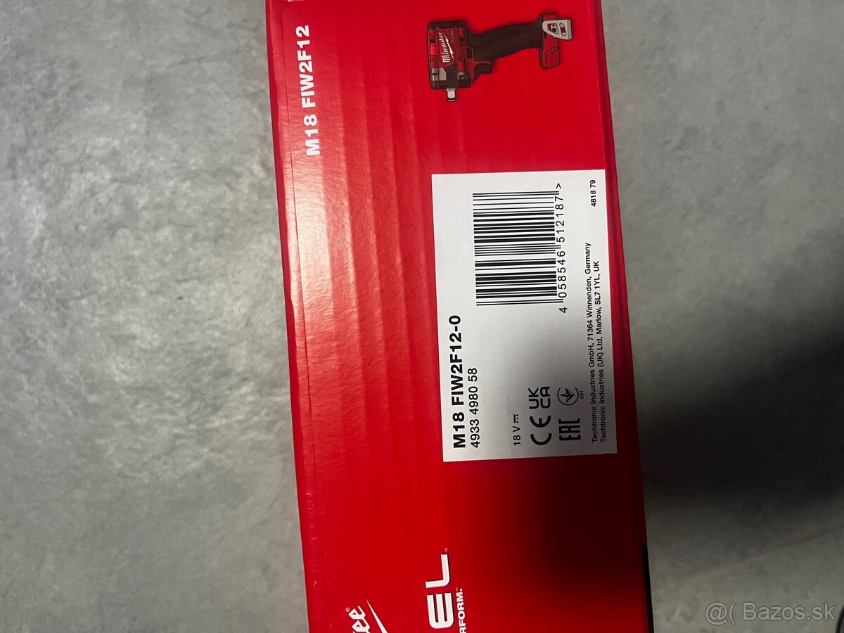 Milwaukee M18 FIW2F12-0 razovy uťahovak - 2