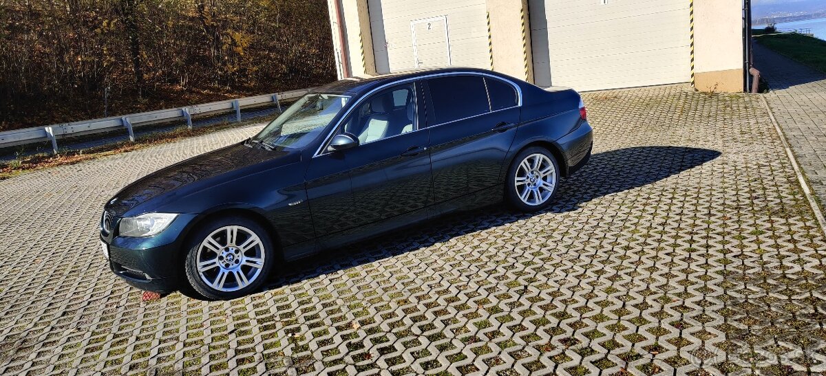 BMW E90 325ix - 2