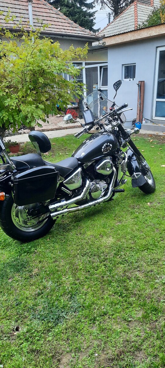 Suzuki marauder - 2