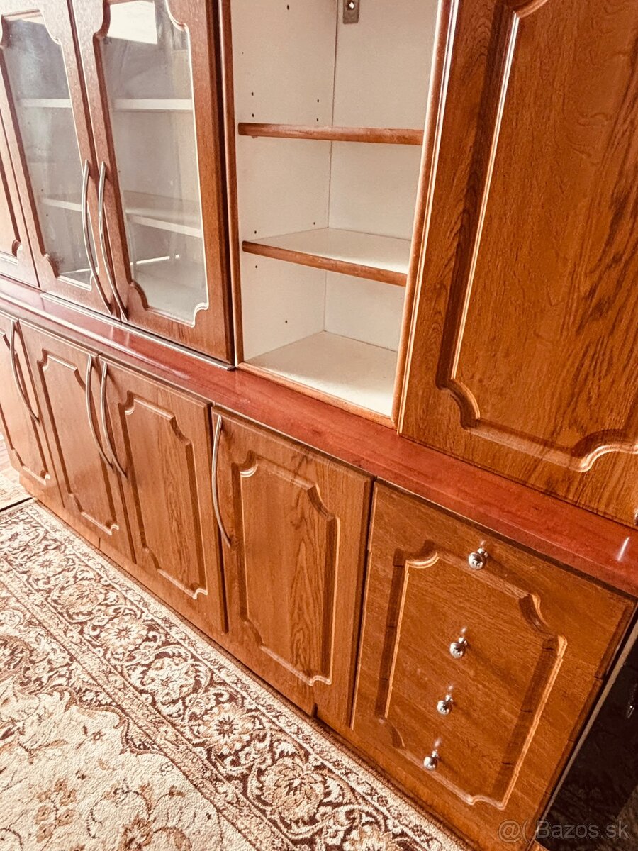 Kuchynská linka spotrebičmi - 2