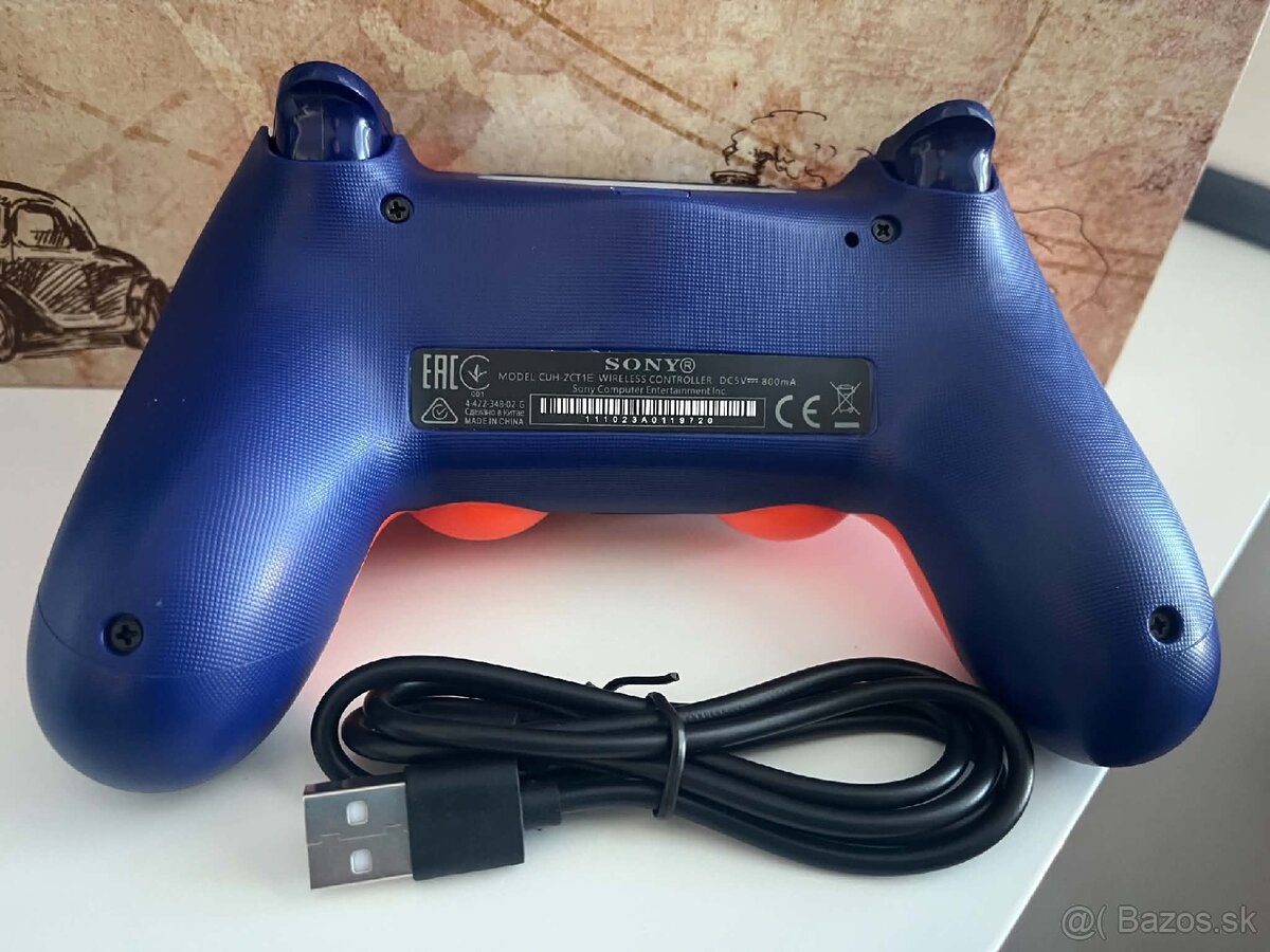 PS4 ovládač - 2