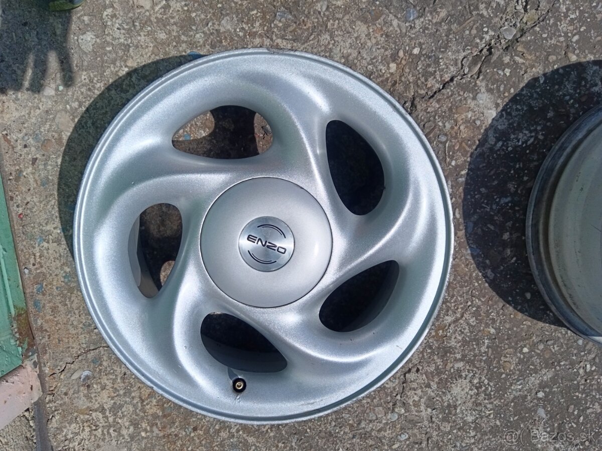 Predam elektrony 4x100 r15 - 2