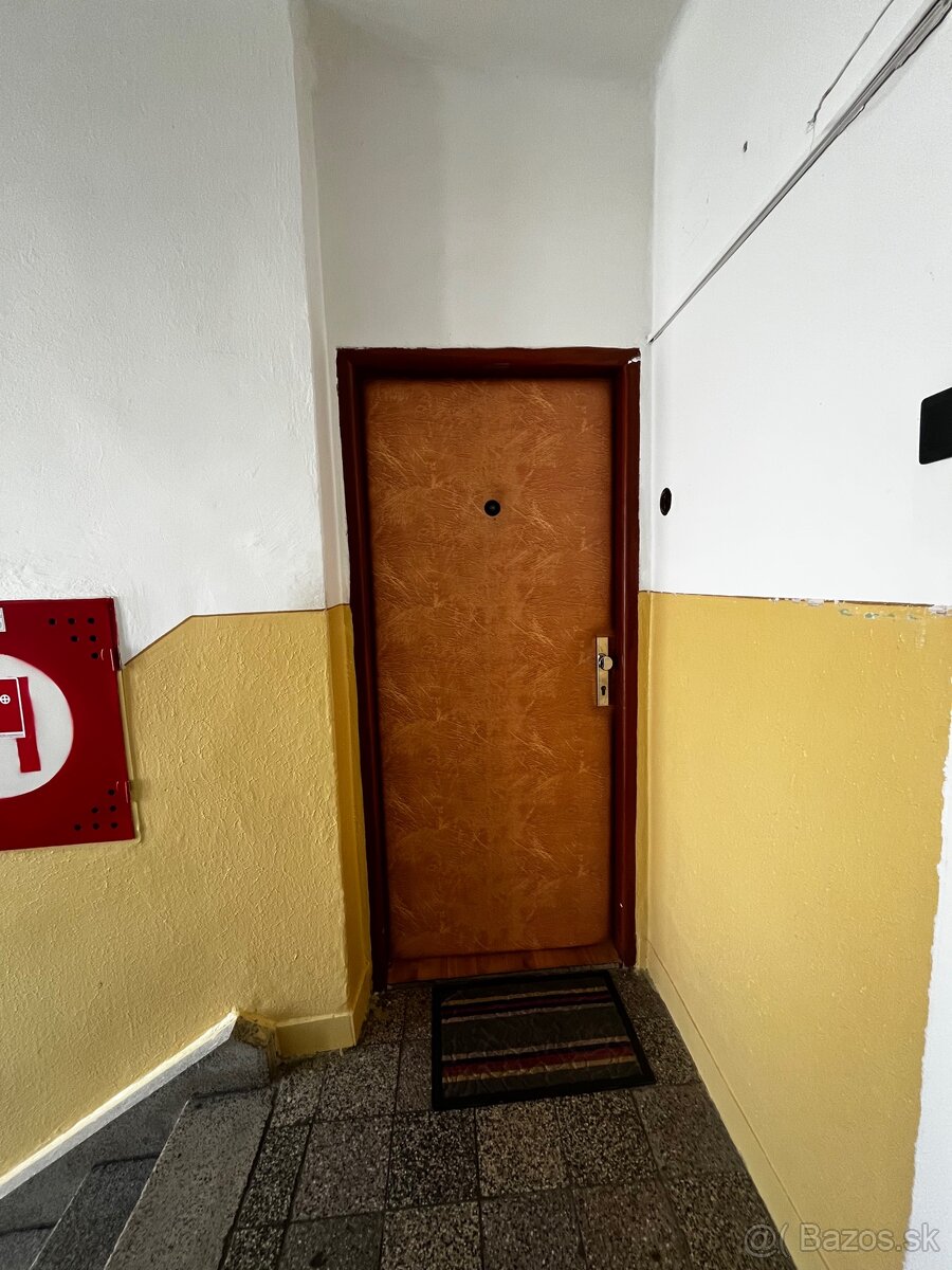 Predám alebo vymením 2-izbový byt v centre mesta - 2