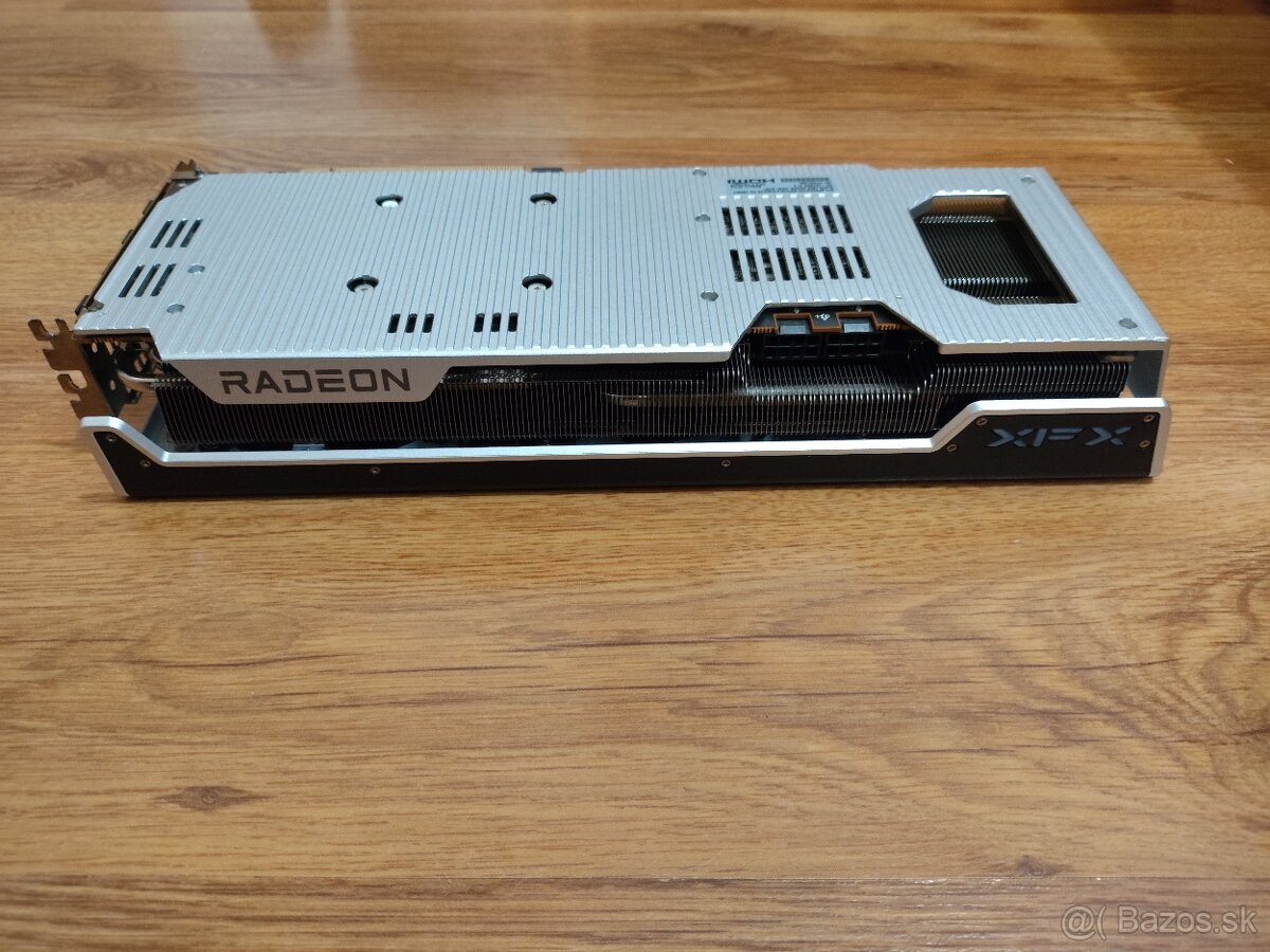 Grafická karta - AMD XFX Radeon Merc RX 7800 XT 16GB - 2
