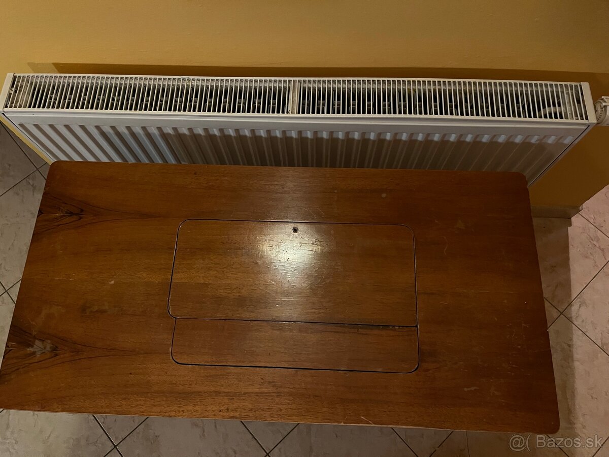 Stolový šijací stroj - 2